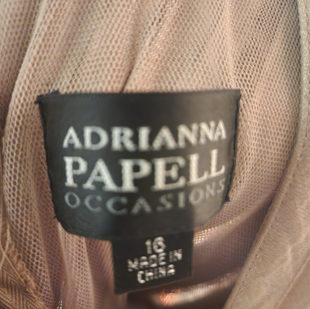 Adrianna Papell, Gold, Size 16 - Picture 2 of 4
